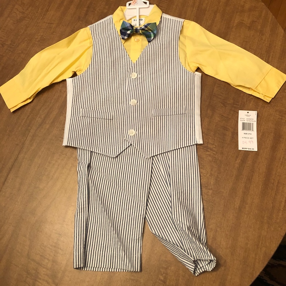 IZOD Vest Set Size 2T
